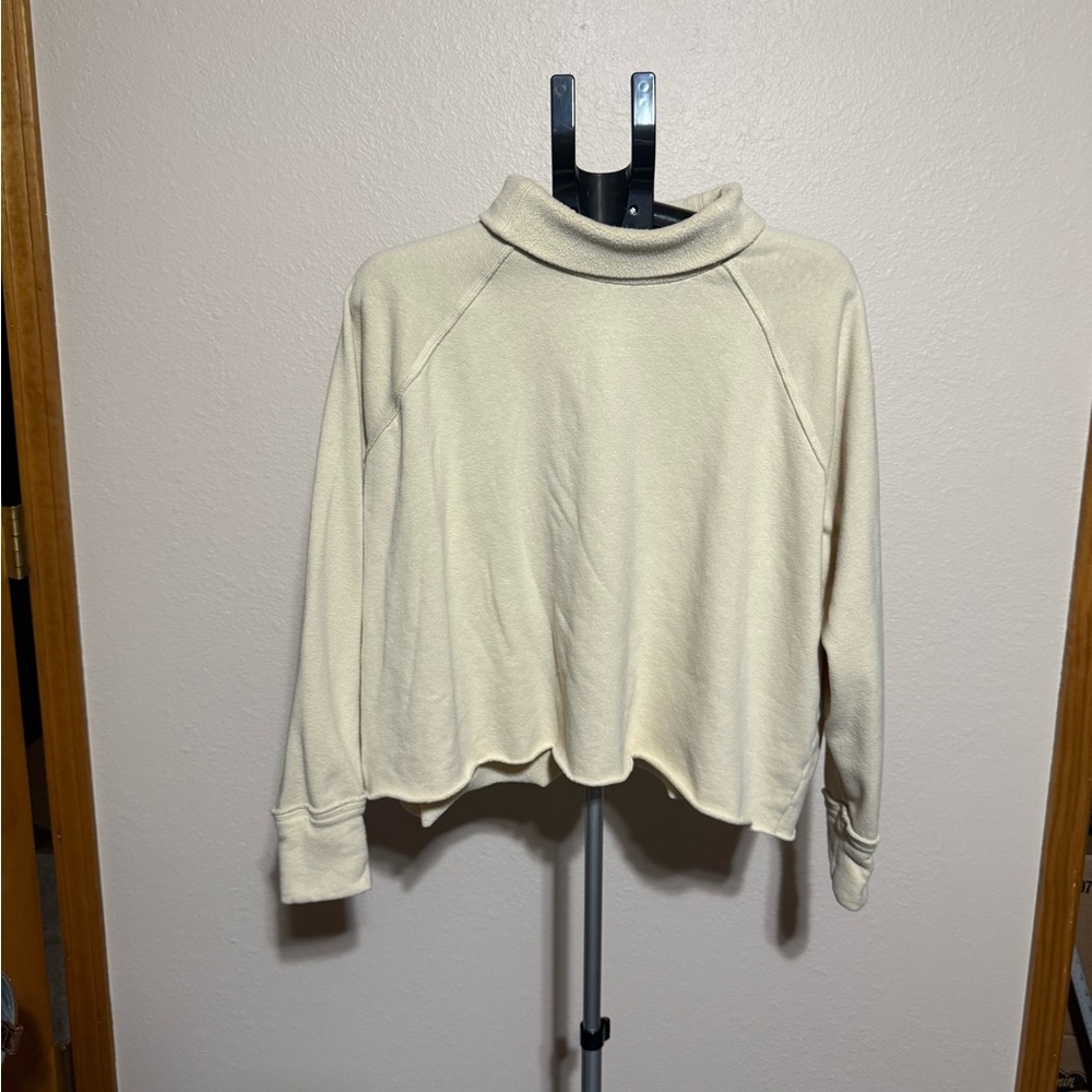 Free People Cropped Cream Knit Sweater‎